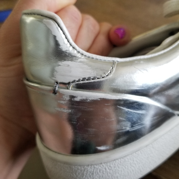 Louis Vuitton silver sneakers - Picture 6 of 12